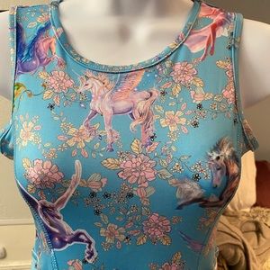 Girl polyester dress. I’m not sure of the size 140